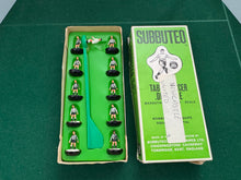 Load image into Gallery viewer, Subbuteo HW Team Newcastle United Ref 8
