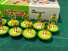 Load image into Gallery viewer, Subbuteo LW Norwich Ref 709
