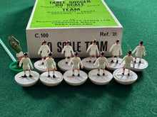 Load image into Gallery viewer, Subbuteo HW Team Leeds Ref 21
