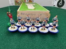 Load image into Gallery viewer, Subbuteo HW Team Brighton Ref 51
