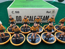 Load image into Gallery viewer, Subbuteo HW Team Wolverhampton Wanderers Ref 77
