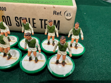 Load image into Gallery viewer, Subbuteo HW Team Hibernian Ref 45
