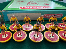 Load image into Gallery viewer, Subbuteo LW Watford Ref 687
