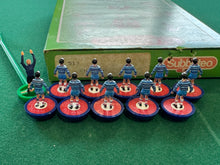 Load image into Gallery viewer, Subbuteo LW Chelsea Ref 513
