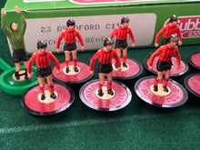 Load image into Gallery viewer, Subbuteo LW Bradford City Ref 23
