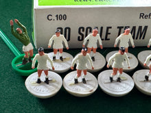 Load image into Gallery viewer, Subbuteo HW Team Leeds Ref 21
