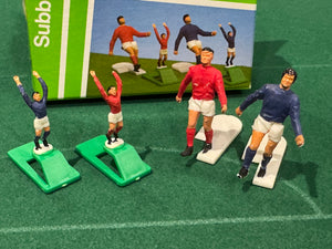 Subbuteo Throw in and Corner kickers Set