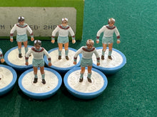 Load image into Gallery viewer, Subbuteo LW HP West Ham 2nd Ref 327

