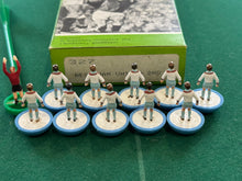 Load image into Gallery viewer, Subbuteo LW HP West Ham 2nd Ref 327
