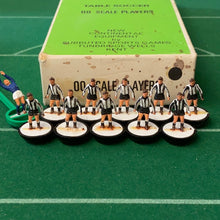 Load image into Gallery viewer, HW Team Newcastle United Ref 8
