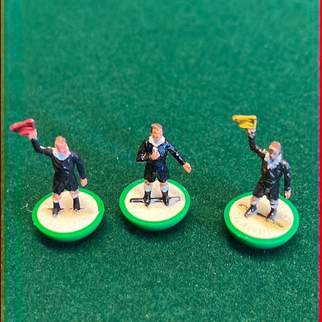 Subbuteo HW Referee and Linesman Set unboxed